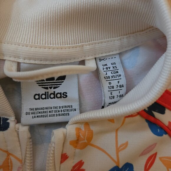 Adidas Girls tracksuit - Picture 4 of 7